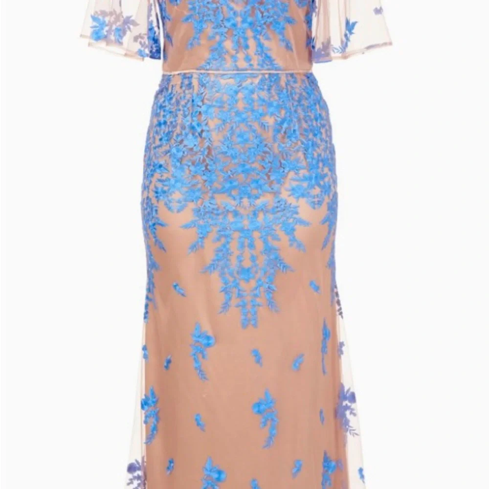 JS Collection Gown - Picture 3 of 9